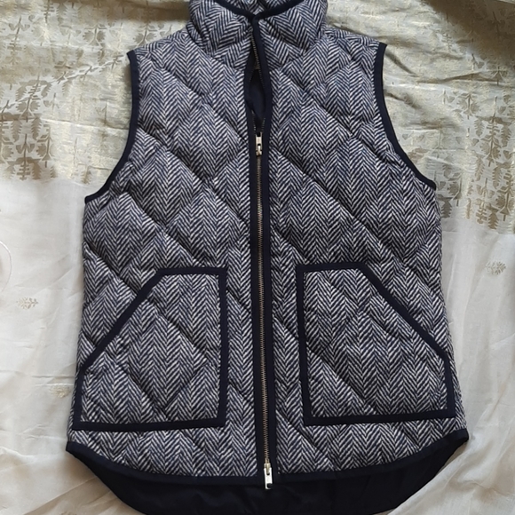 J. Crew Jackets & Blazers - J. Crew Down vest